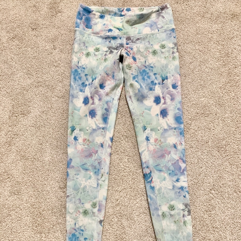 Blue Floral ALO Yoga Leggings